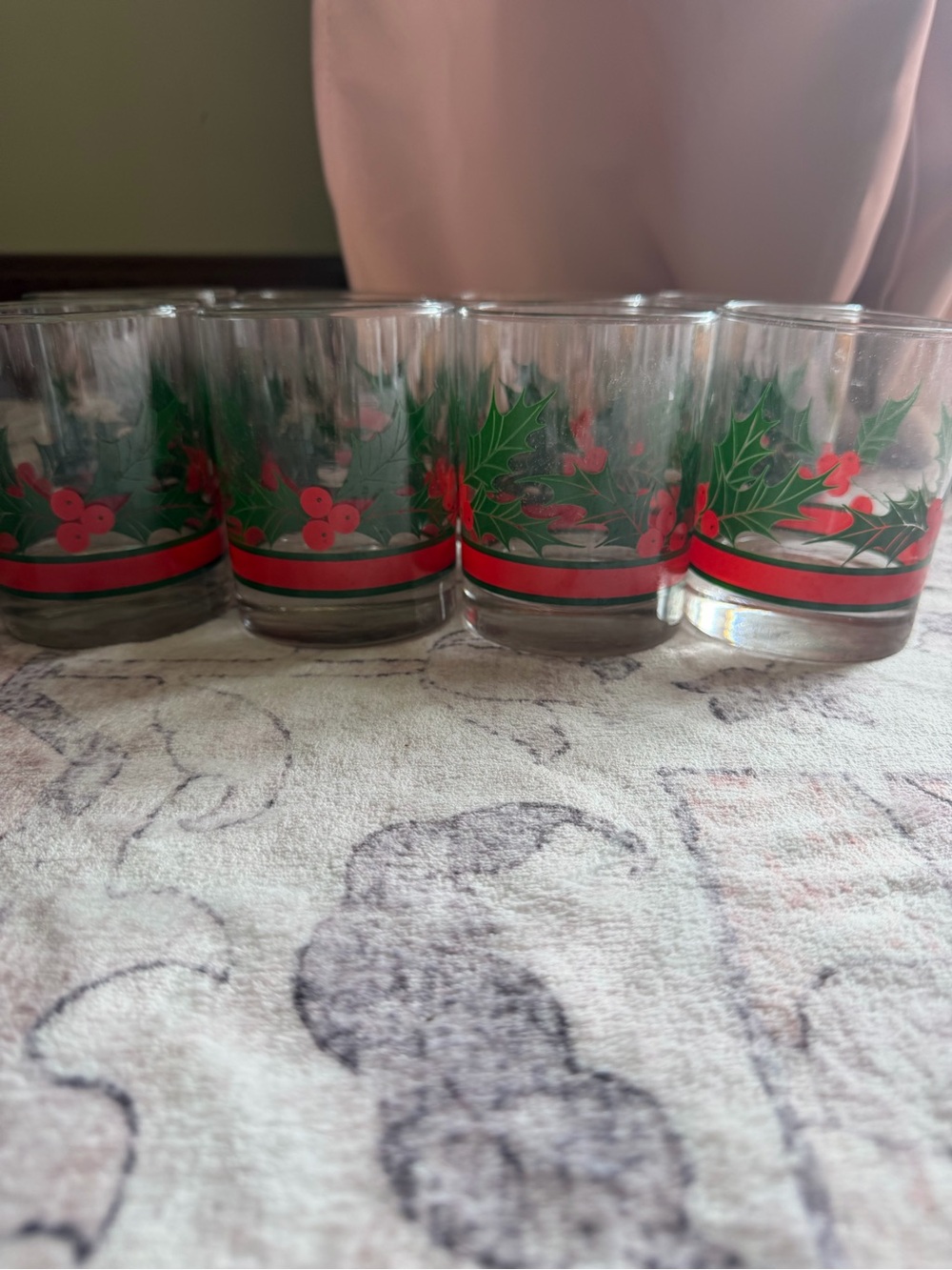 Classic Holiday Holly Shot Glasses - Red & Green Set of 8